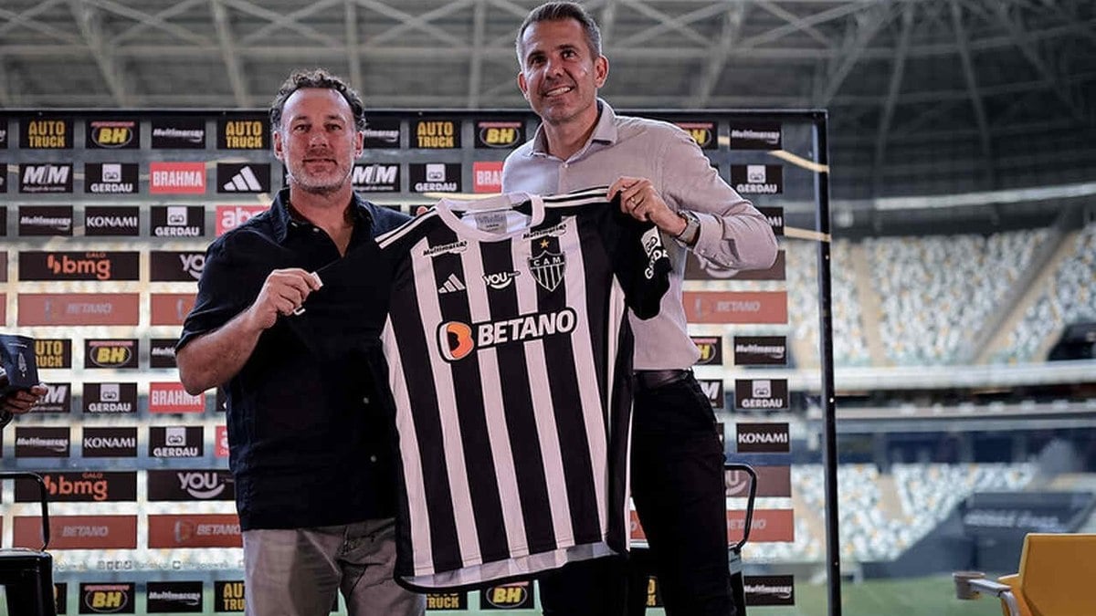 Gabriel Milito impõe restrição a atletas do Atlético e chama atenção Gabriel Milito impõe restrição a atletas do Atlético e chama atenção