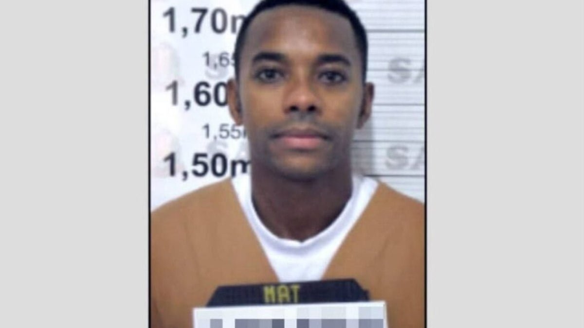 Foto de Robinho em penitenciária é divulgada; veja imagem