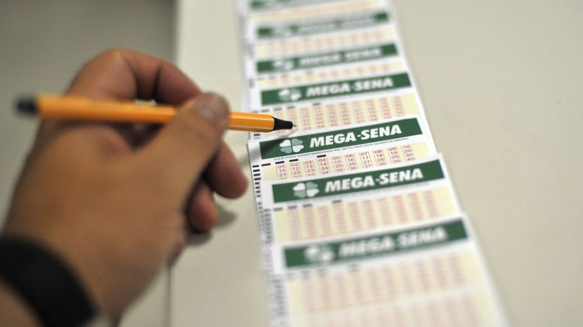 Mega-Sena acumula e deve sortear R$ 6 milhões no próximo concurso Mega-Sena acumula e deve sortear R$ 6 milhões no próximo concurso