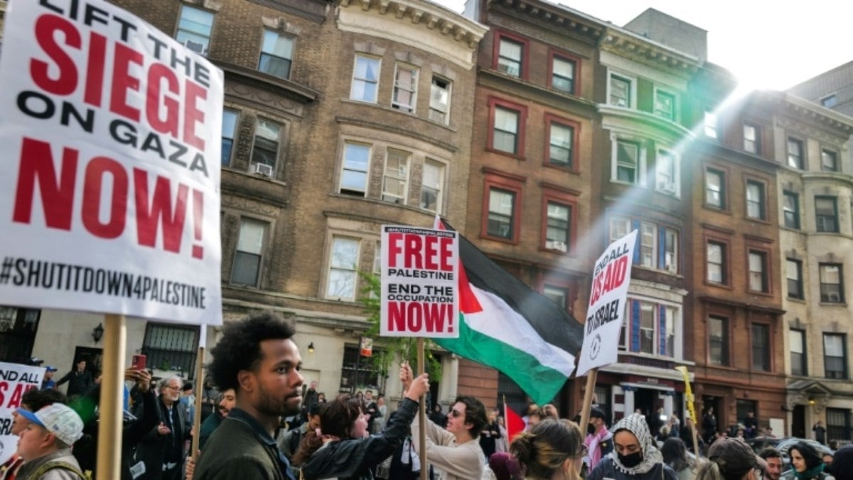 Netanyahu chama de ‘horríveis’ protestos pró-palestinos em universidades dos EUA Netanyahu chama de ‘horríveis’ protestos pró-palestinos em universidades dos EUA