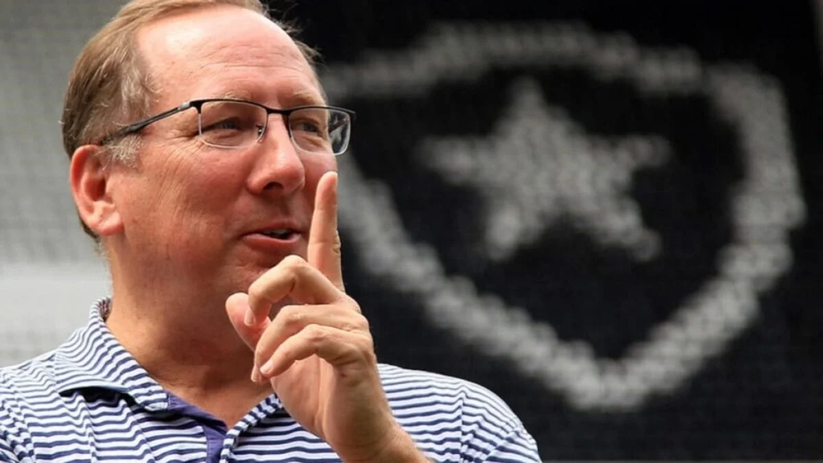 STJD marca terceiro julgamento de John Textor