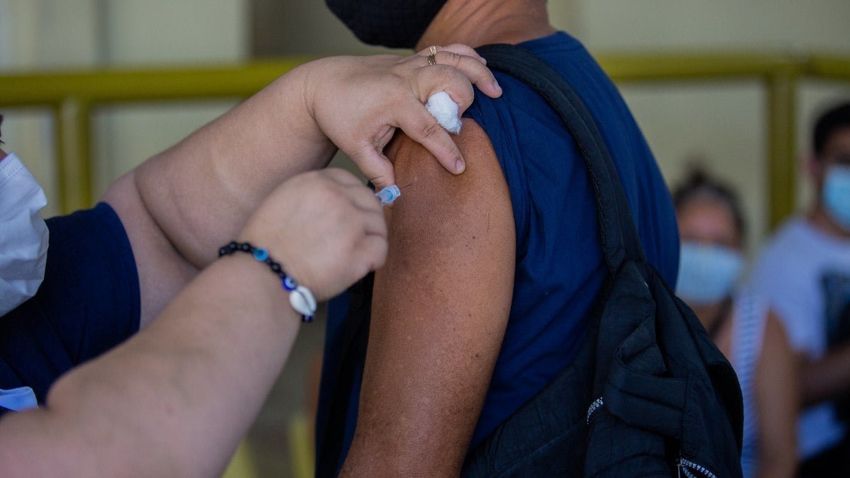 Vacinação contra gripe tem Dia D em 15 estados neste sábado