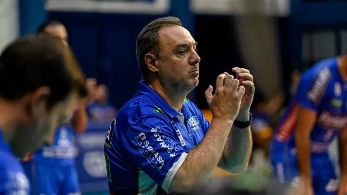 “Duelo sem favoritos”, aponta Dileo para a decisão da Superliga masculina “Duelo sem favoritos”, aponta Dileo para a decisão da Superliga masculina