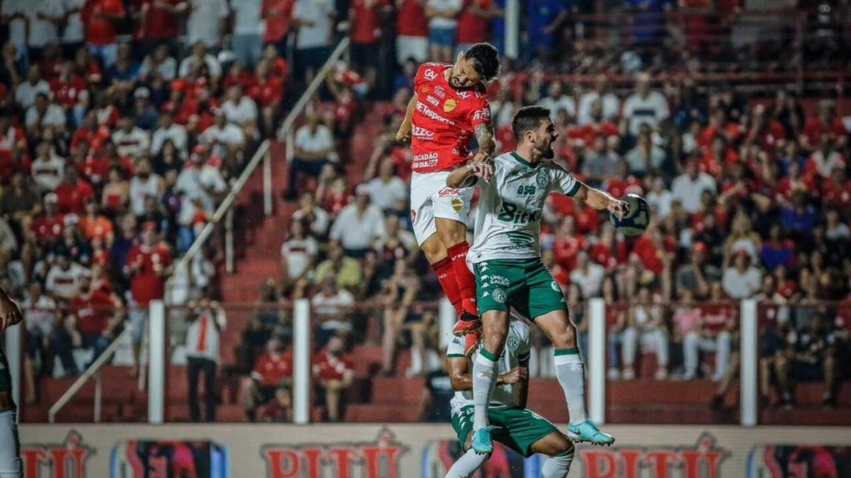 Vila Nova faz valer fator casa e vence Guarani na estreia pela Série B Vila Nova faz valer fator casa e vence Guarani na estreia pela Série B