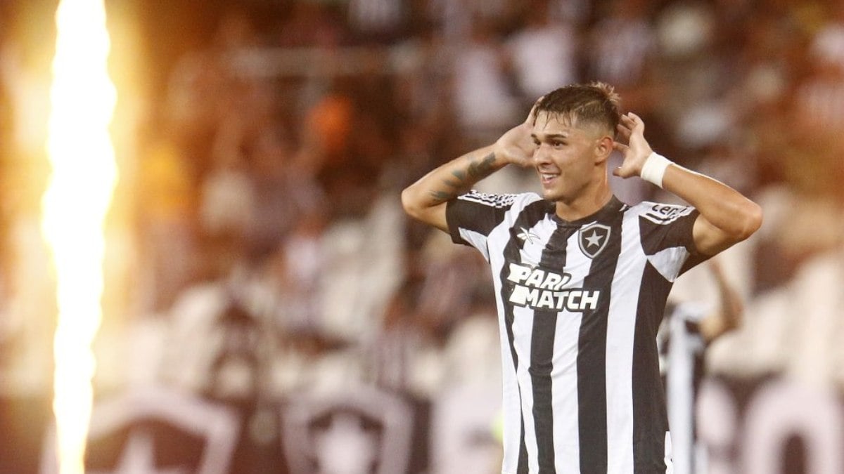 Botafogo recebe o Universitário e tenta primeira vitória na Libertadores Botafogo recebe o Universitário e tenta primeira vitória na Libertadores