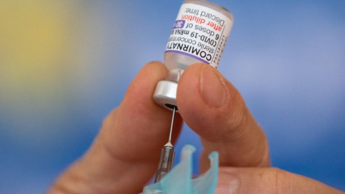 Reforma prevê isenção para vacinas de Covid, dengue e febre amarela Reforma prevê isenção para vacinas de Covid, dengue e febre amarela