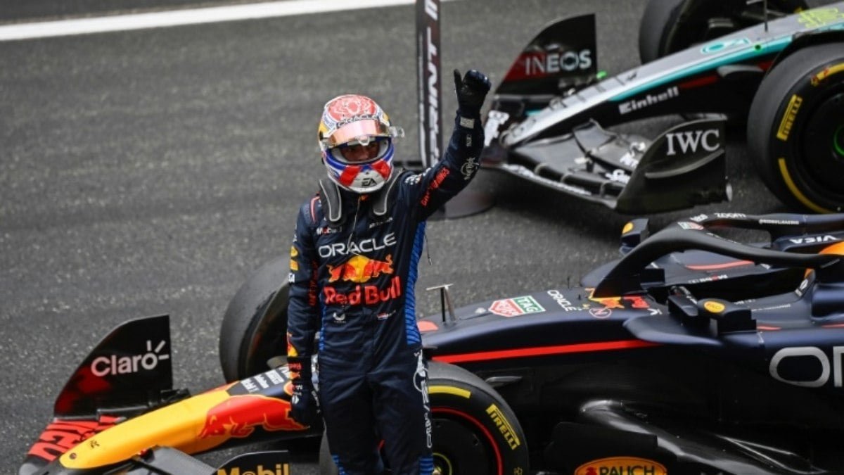 Verstappen vence a corrida sprint do GP da China