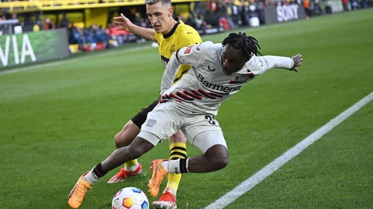 Leverkusen arranca empate no fim e segue invicto na Alemanha Leverkusen arranca empate no fim e segue invicto na Alemanha
