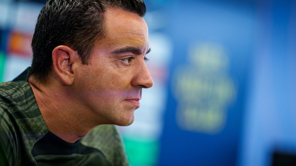 Xavi revela motivo de permanência no Barcelona Xavi revela motivo de permanência no Barcelona