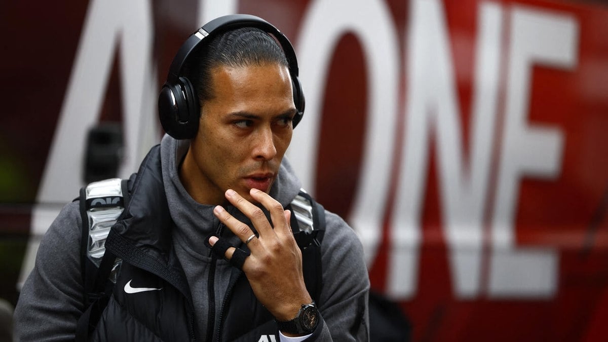 Virgil van Dijk pode trocar o Liverpool por novo clube Virgil van Dijk pode trocar o Liverpool por novo clube