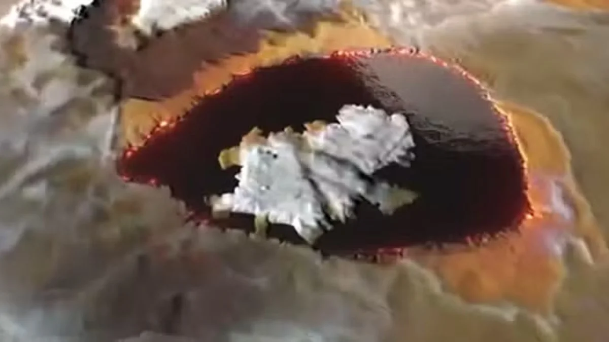 Sonda da NASA captura ‘lago de vidro’ feito de lava em lua de Júpiter