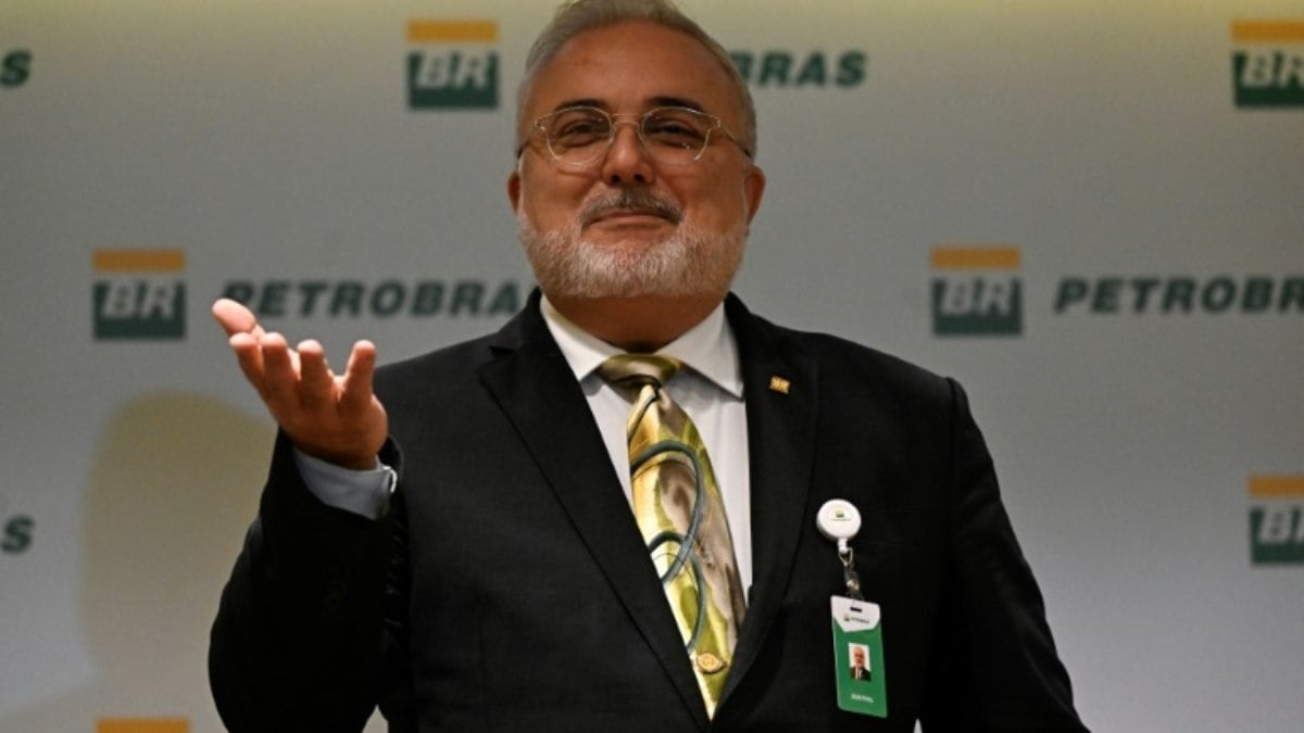 Nova troca no comando expõe instabilidade na Petrobras Nova troca no comando expõe instabilidade na Petrobras