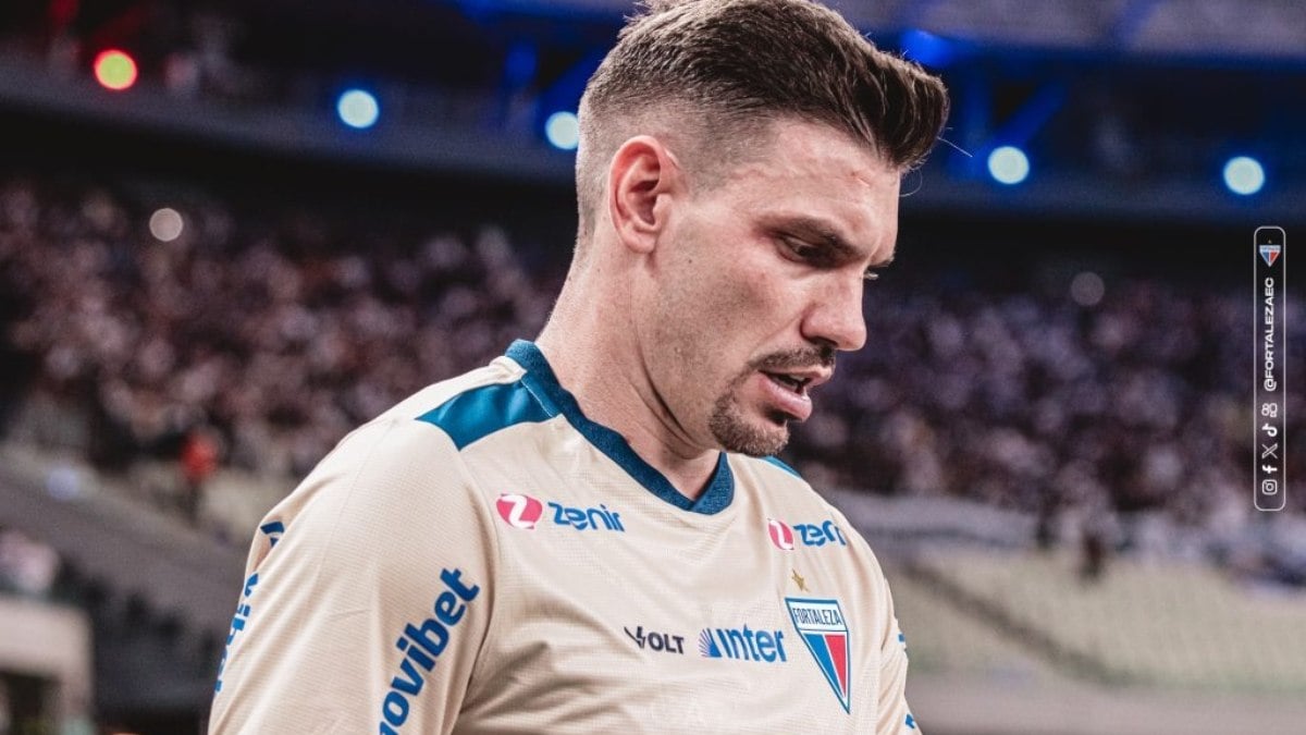 João Ricardo é destaque de um Fortaleza apagado diante do Corinthians João Ricardo é destaque de um Fortaleza apagado diante do Corinthians