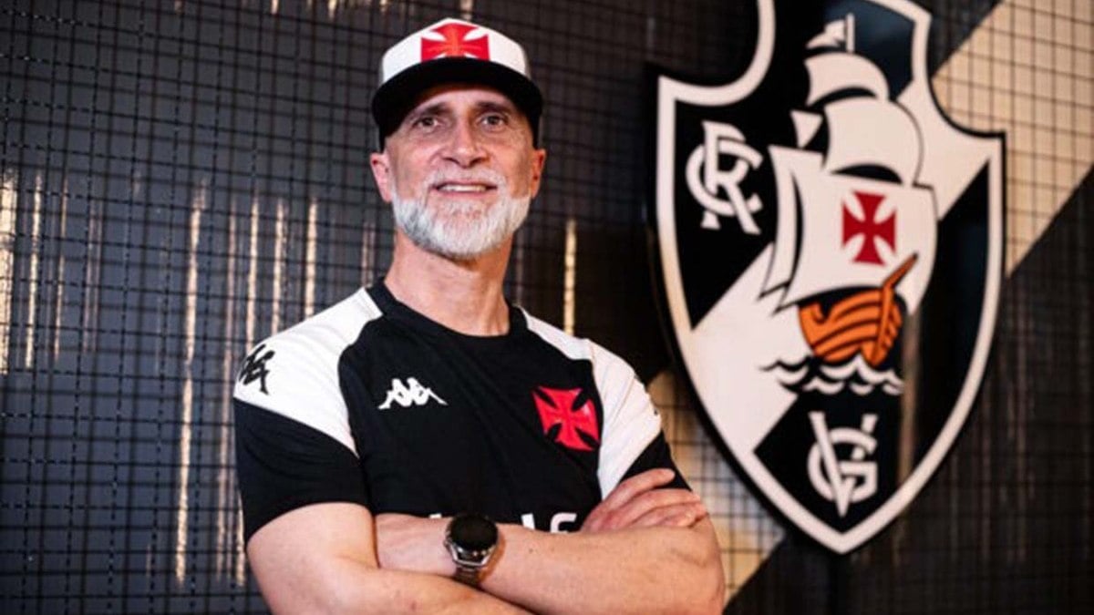 Vasco anuncia contratação do técnico português Álvaro Pacheco Vasco anuncia contratação do técnico português Álvaro Pacheco