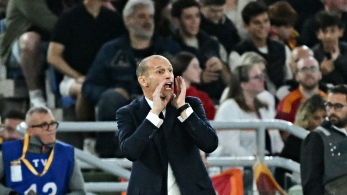 Juventus tropeça, mas se garante na Champions com derrota da Roma Juventus tropeça, mas se garante na Champions com derrota da Roma