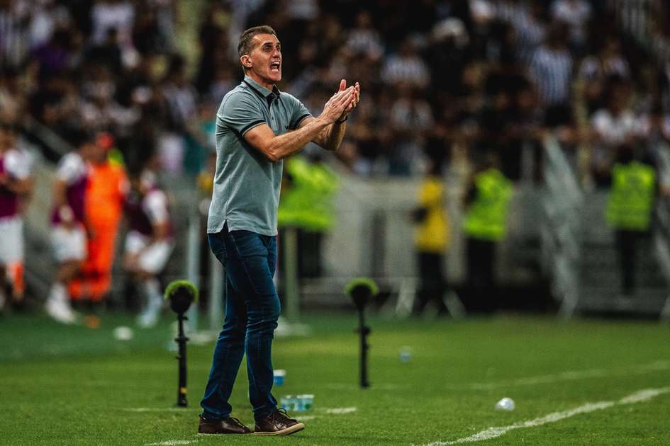 Mancini avalia desempenho do Ceará em eliminação para o CRB: ‘acho que não fez um jogo ruim’ – Jogada Mancini avalia desempenho do Ceará em eliminação para o CRB: ‘acho que não fez um jogo ruim’ – Jogada