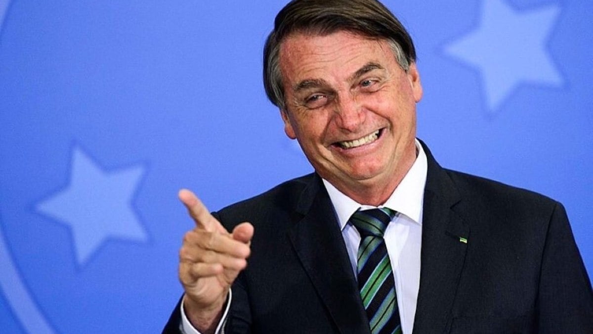 Congresso mantém veto de Bolsonaro à criminalização de fake news Congresso mantém veto de Bolsonaro à criminalização de fake news