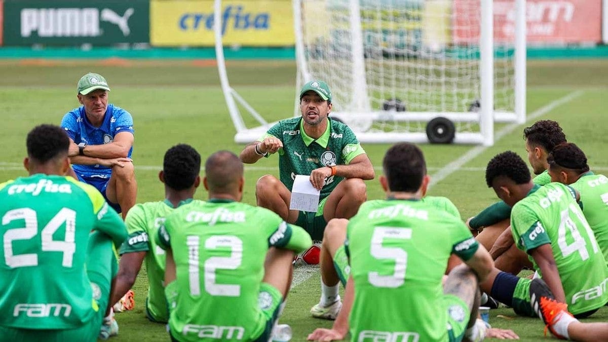 Abel prepara reformulação no Palmeiras e testar time da ‘Copa América’ Abel prepara reformulação no Palmeiras e testar time da ‘Copa América’