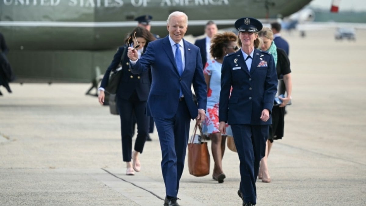 Biden lança vasto projeto da Microsoft no mesmo local de promessa não cumprida por Trump Biden lança vasto projeto da Microsoft no mesmo local de promessa não cumprida por Trump