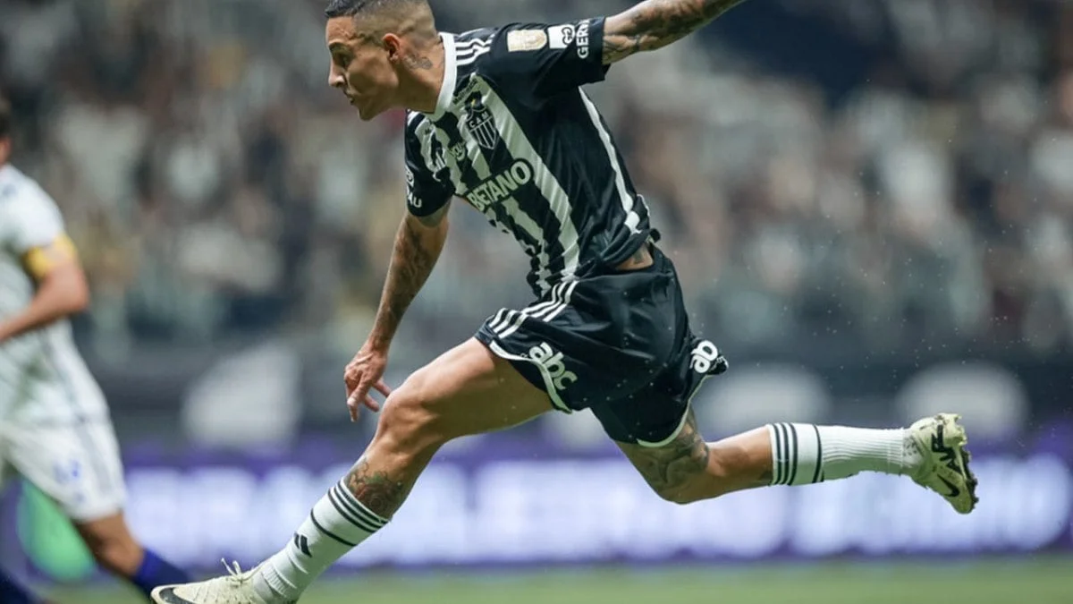 Arana cita ‘expectativa alta’ por campanha do Atlético na Libertadores