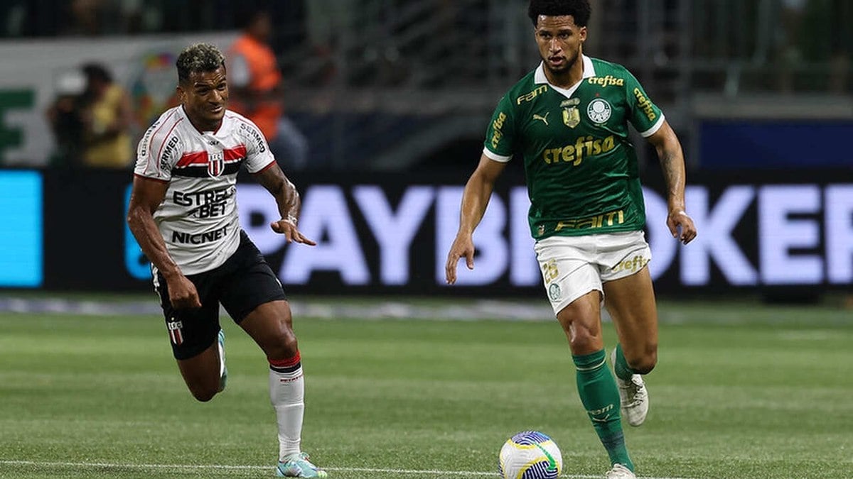 Estêvão marca nos acréscimos, e Palmeiras vence o Botafogo-SP Estêvão marca nos acréscimos, e Palmeiras vence o Botafogo-SP