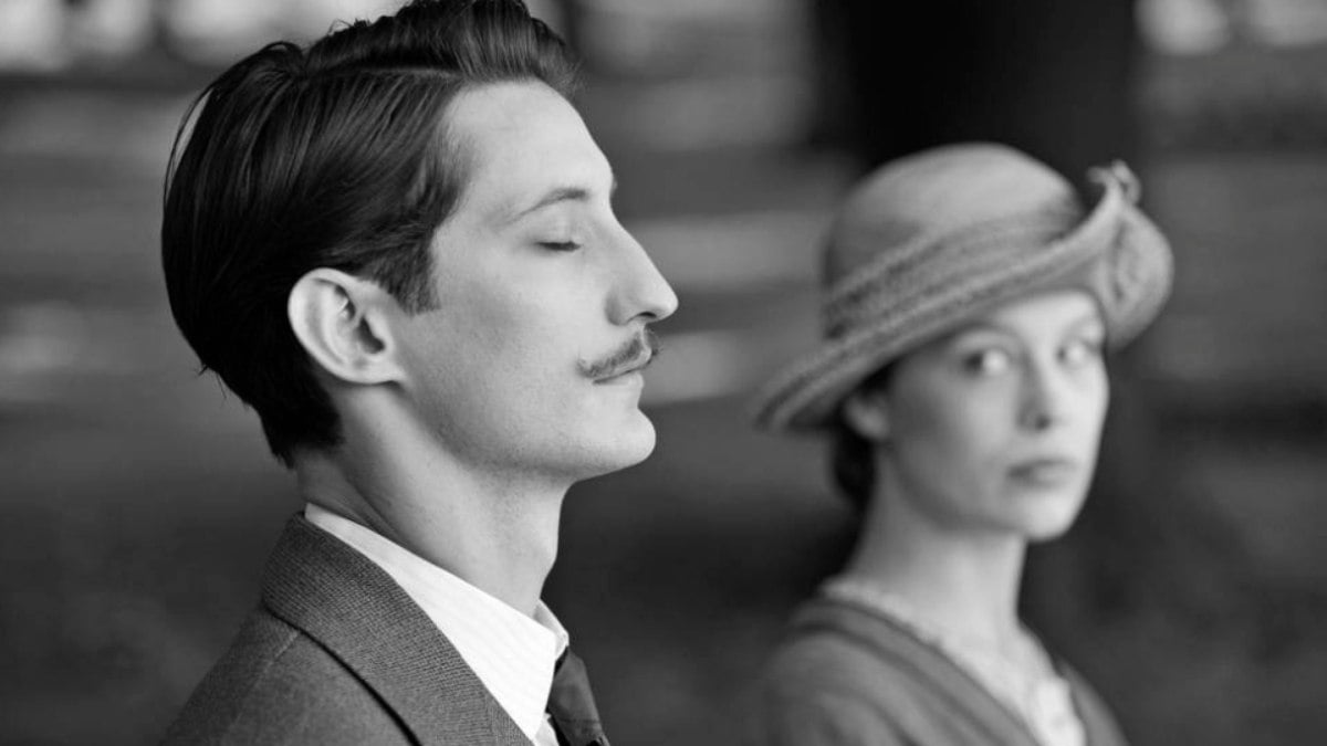 filme de François Ozon, traz o contexto da derrota alemã pós-primeira guerra filme de François Ozon, traz o contexto da derrota alemã pós-primeira guerra