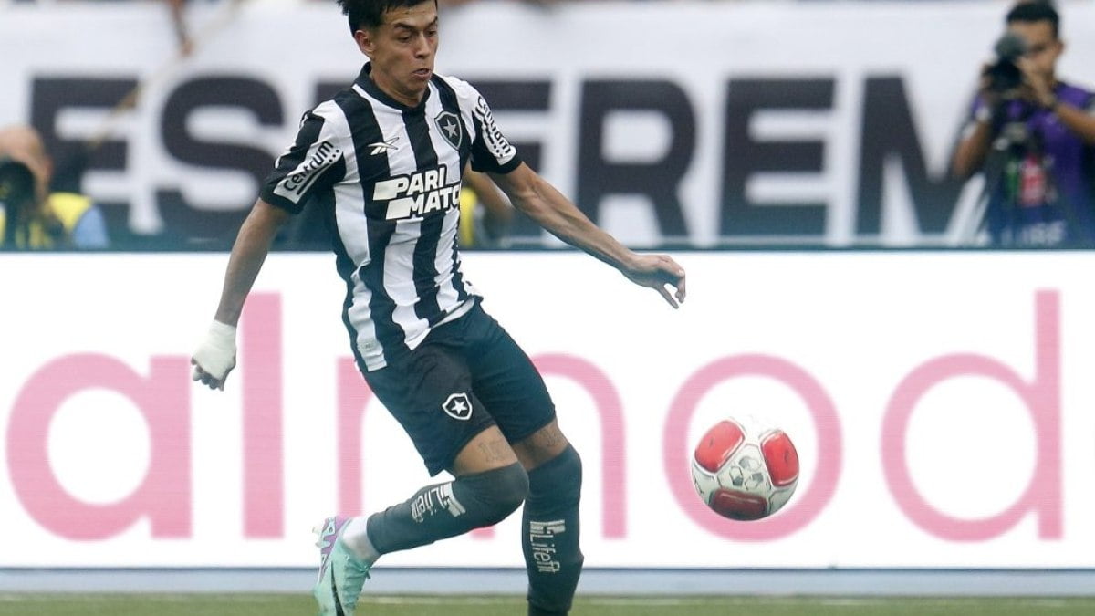 Segovinha confirma sua volta ao Botafogo Segovinha confirma sua volta ao Botafogo