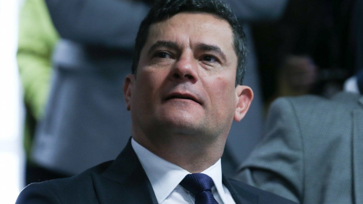 Moro
para Moro: teje preso! Moro
para Moro: teje preso!