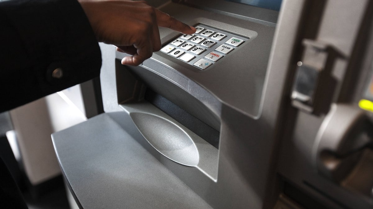 ‘Chupa-cabra’ é encontrado em agência do INSS para fraudar benefícios ‘Chupa-cabra’ é encontrado em agência do INSS para fraudar benefícios