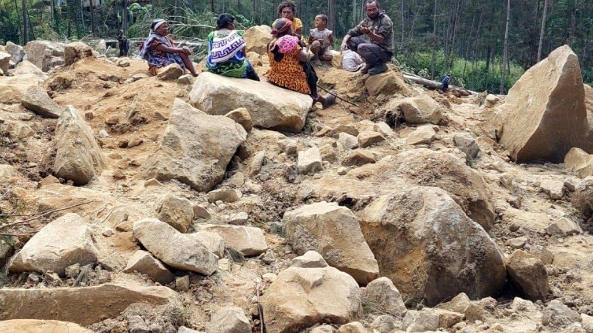 Papua-Nova Guiné afirma que mais de 2.000 pessoas foram sepultadas em deslizamento de terra Papua-Nova Guiné afirma que mais de 2.000 pessoas foram sepultadas em deslizamento de terra