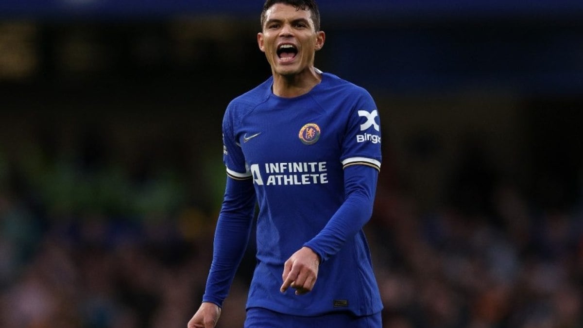 Fluminense faz oferta a Thiago Silva que avalia retorno ao clube Fluminense faz oferta a Thiago Silva que avalia retorno ao clube