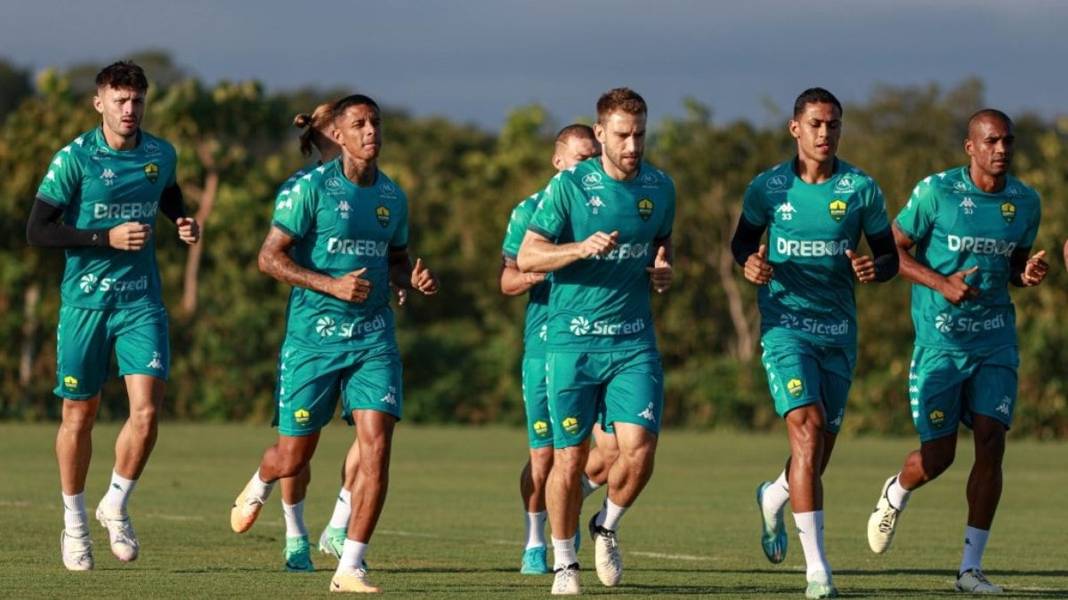 Após folga no fim de semana, Cuiabá se reapresenta e foca na decisão pela Copa do Brasil Após folga no fim de semana, Cuiabá se reapresenta e foca na decisão pela Copa do Brasil