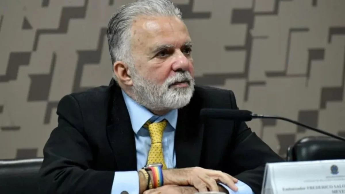 Embaixador do Brasil não deve voltar a Israel, diz Celso Amorim