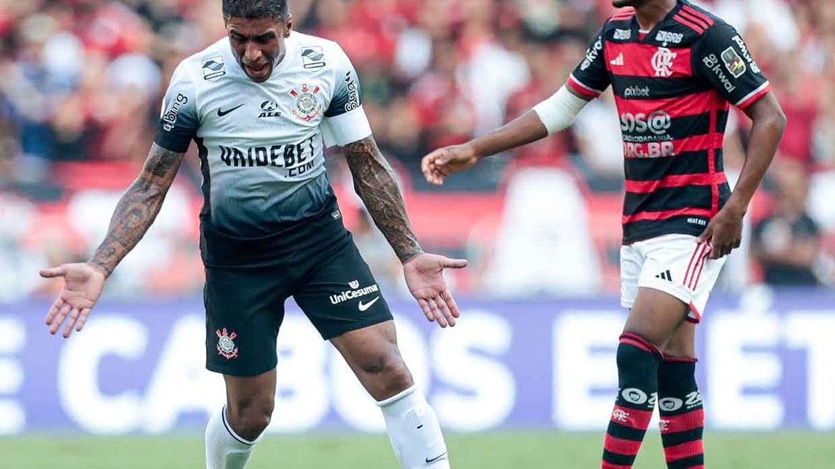 Flamengo se posiciona contra a paralisação do Brasileiro Flamengo se posiciona contra a paralisação do Brasileiro