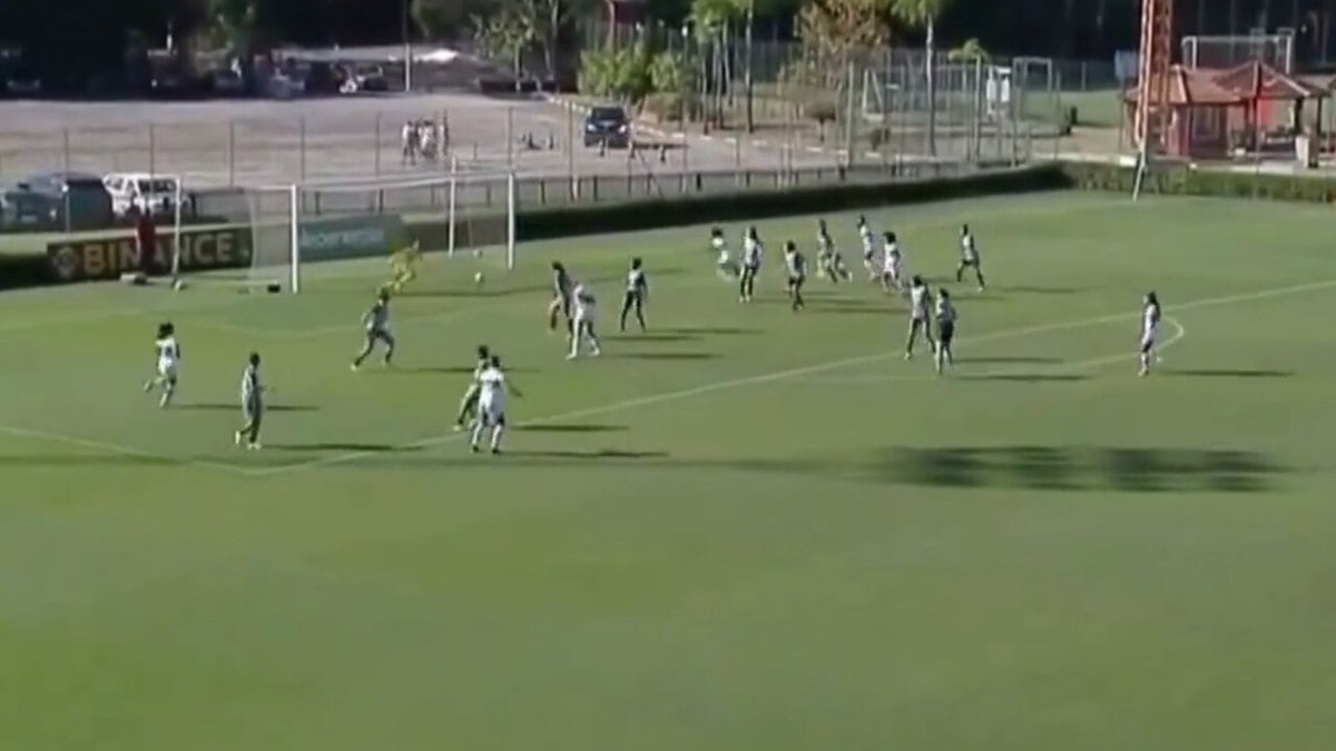 São Paulo goleia Atlético pelo Brasileirão Feminino São Paulo goleia Atlético pelo Brasileirão Feminino