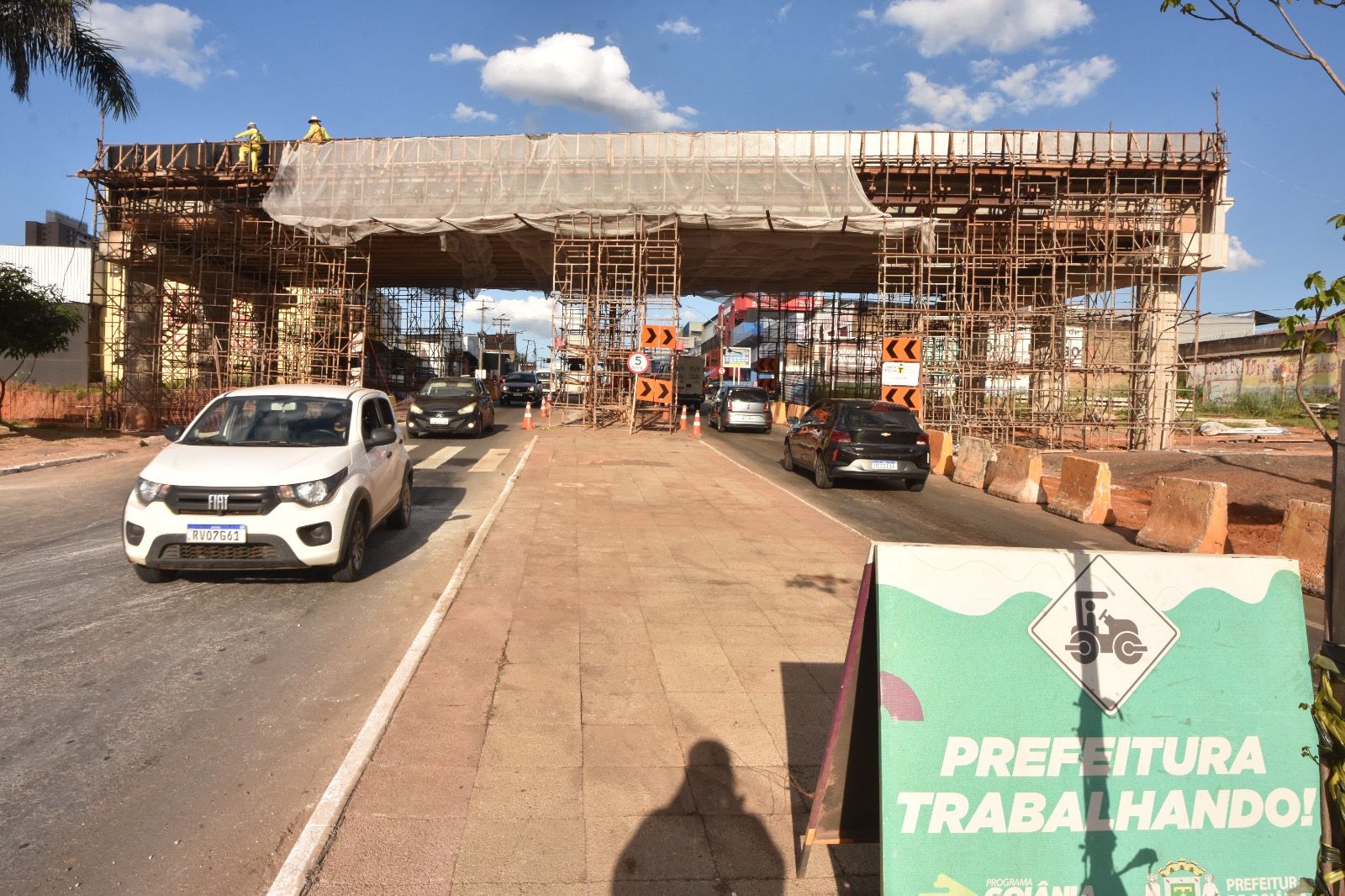 Goiânia terá pontos de interdição total nas avenidas Castelo Branco e 85 nesta quarta-feira Goiânia terá pontos de interdição total nas avenidas Castelo Branco e 85 nesta quarta-feira