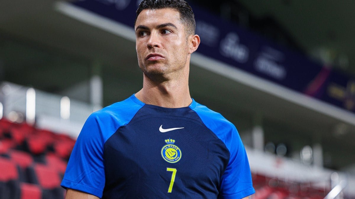 Cristiano Ronaldo careca! Craque revela foto inédita da sua juventude