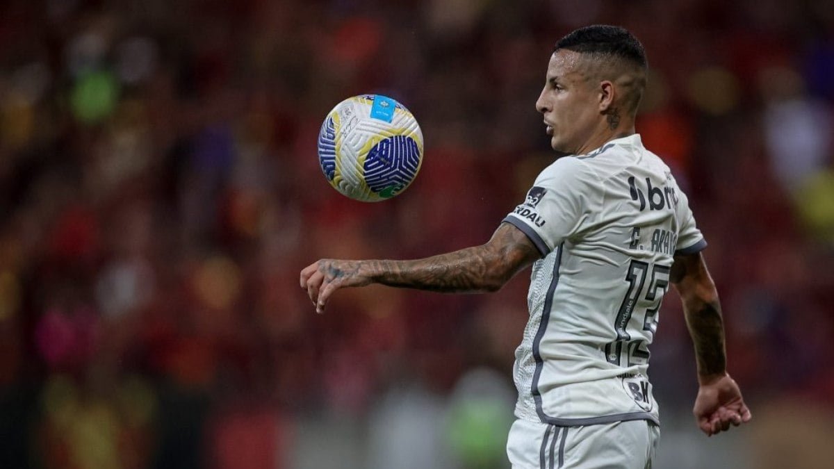 ‘Não pode ter essa postura que a gente teve hoje’, diz Guilherme Arana após derrota do Atlético-MG na Copa do Brasil