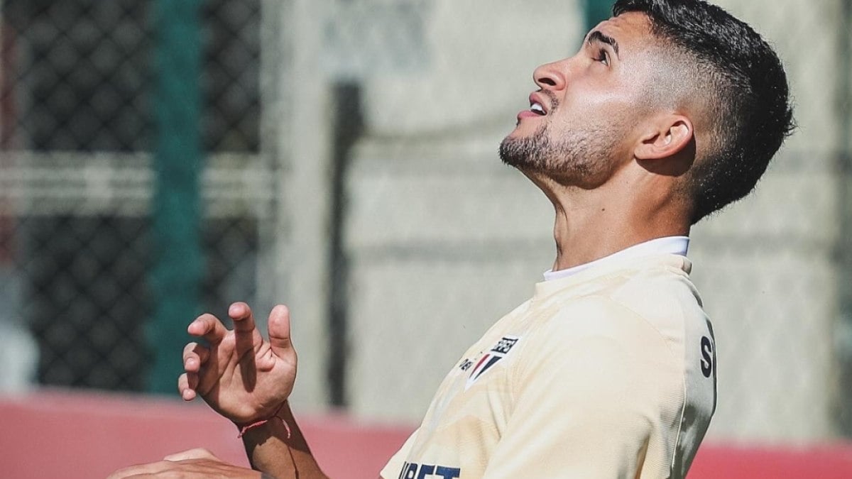 Em duelo contra o Fluminense, São Paulo busca primeira vitória em casa no Brasileirão Em duelo contra o Fluminense, São Paulo busca primeira vitória em casa no Brasileirão
