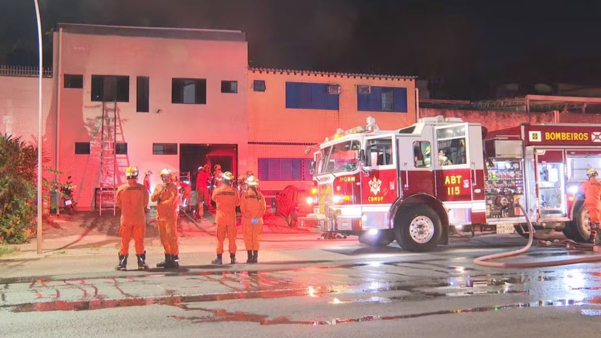 Incêndio em pousada de Brasília deixa dois mortos; homem foi preso Incêndio em pousada de Brasília deixa dois mortos; homem foi preso