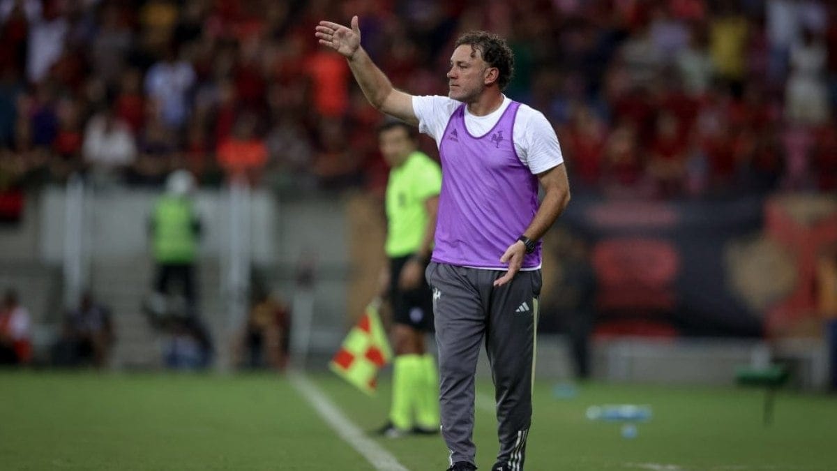 Milito reconhece superioridade do Sport, porém exalta classificação Milito reconhece superioridade do Sport, porém exalta classificação