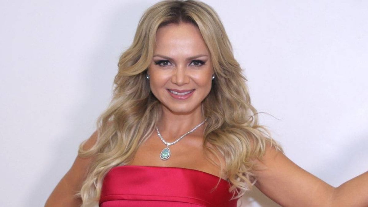 Cantora vence concurso da Eliana e não recebe prêmio Cantora vence concurso da Eliana e não recebe prêmio