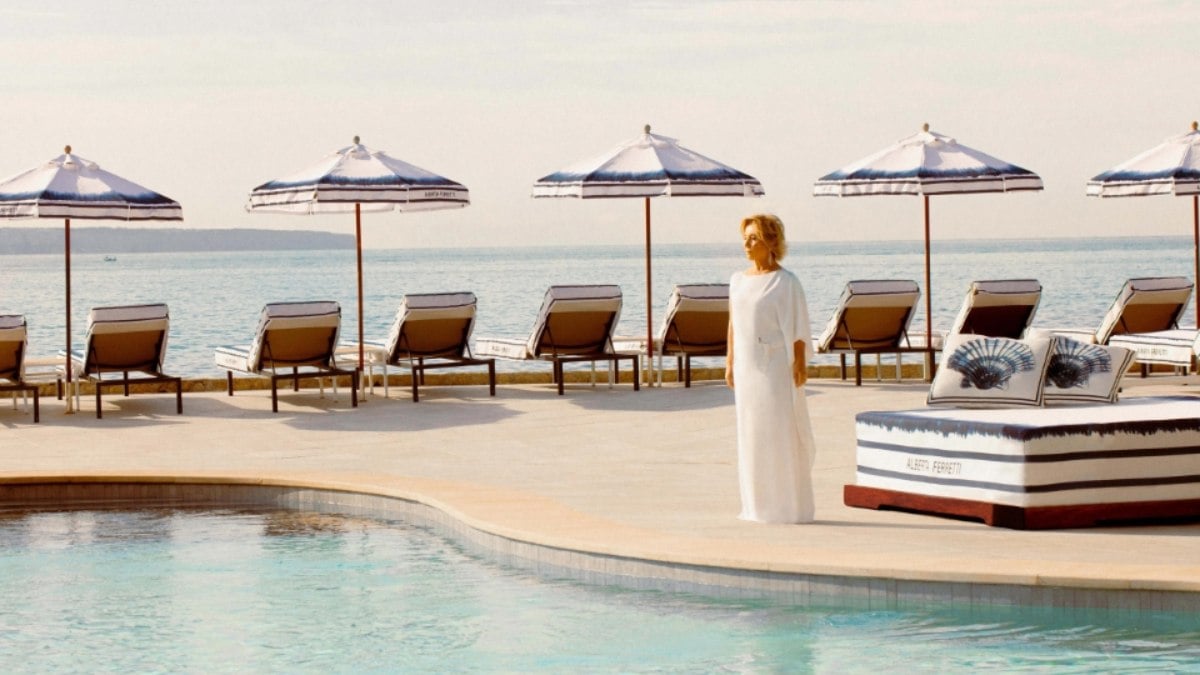 Alberta Ferretti faz takeover em Mallorca Alberta Ferretti faz takeover em Mallorca