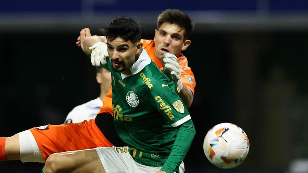 Flaco López revela que atuou em diversas partidas do Palmeiras com lesão Flaco López revela que atuou em diversas partidas do Palmeiras com lesão