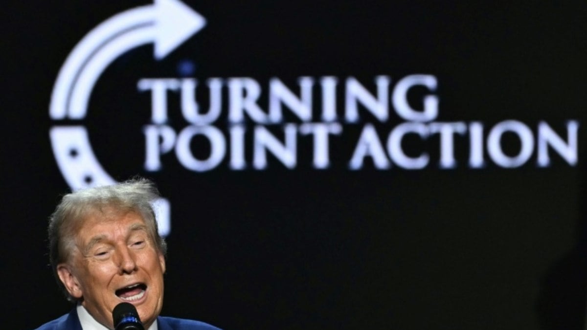 Trump promete revogar ordem de Biden para fechar fronteira com México Trump promete revogar ordem de Biden para fechar fronteira com México