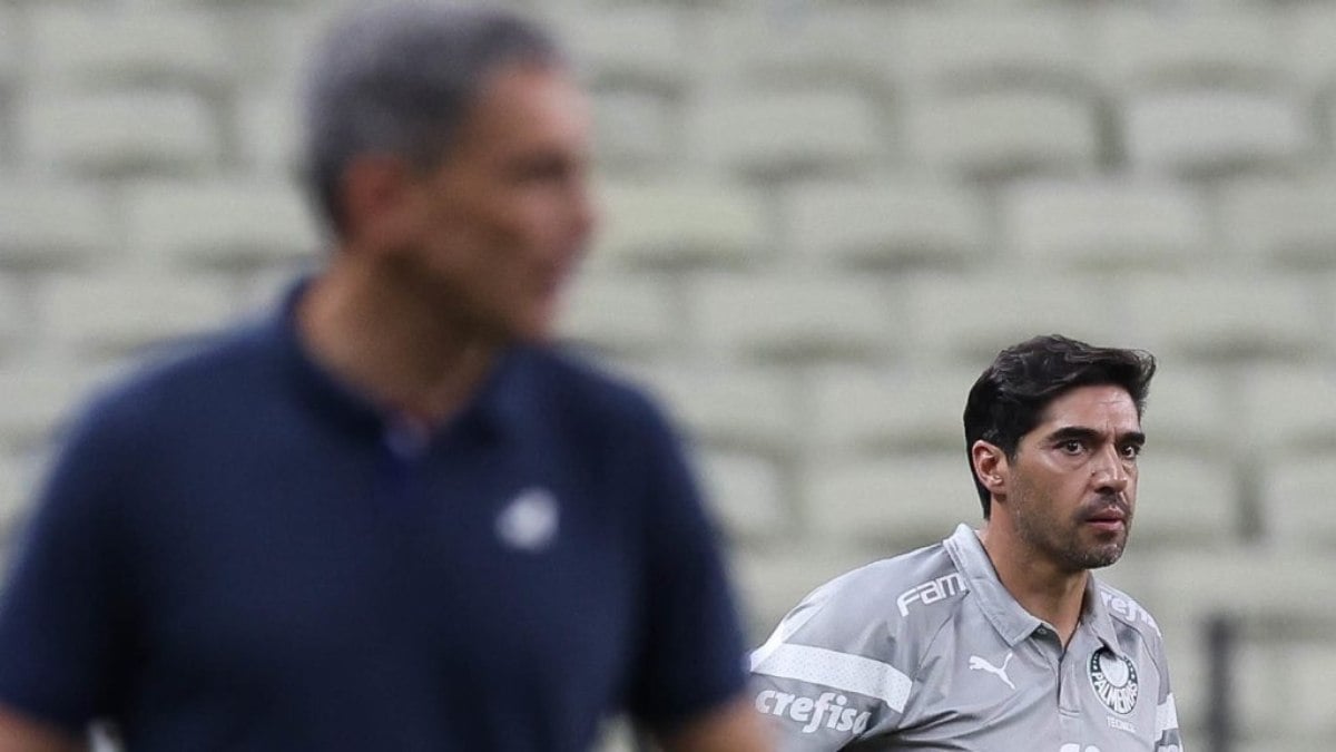Palmeiras é goleado, mas permanece no G4 Palmeiras é goleado, mas permanece no G4