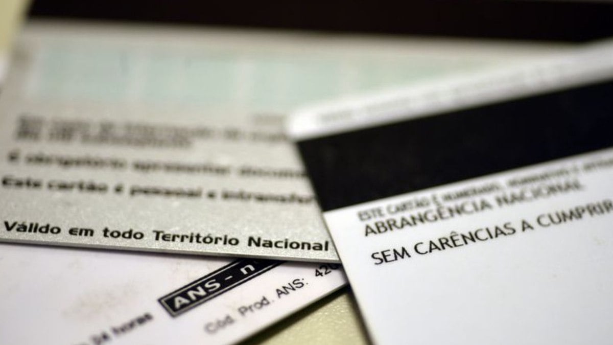Planos de saúde não querem cobrir internação e negociam nova lei Planos de saúde não querem cobrir internação e negociam nova lei