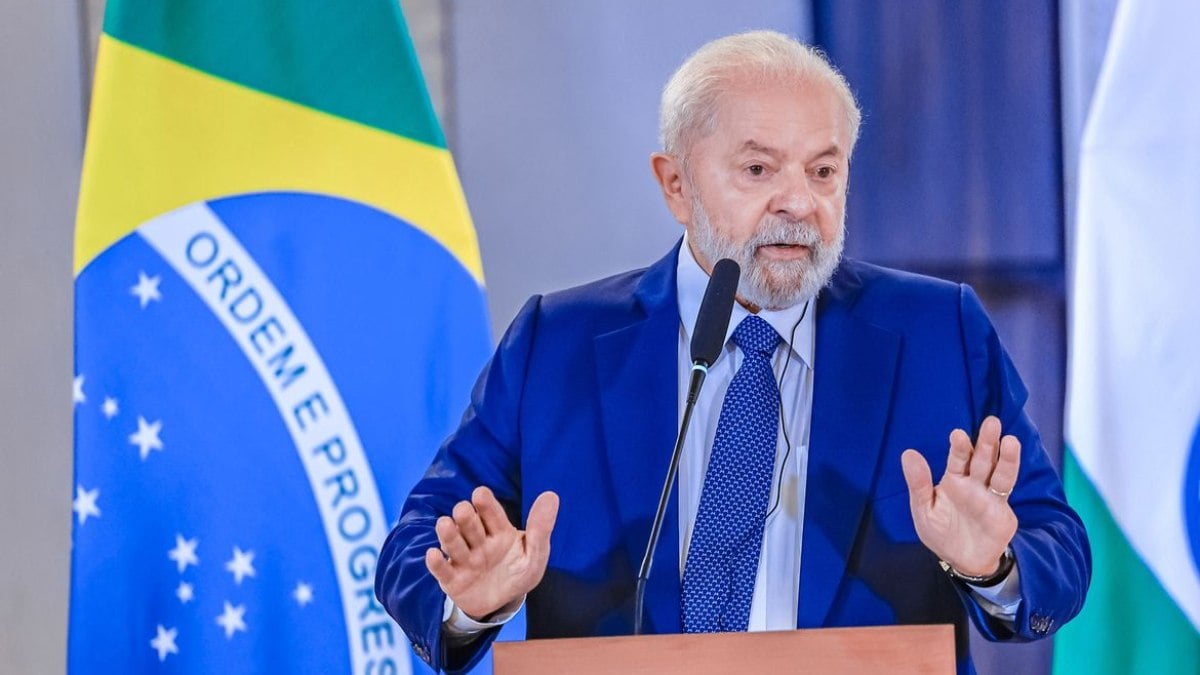 Lula sanciona ‘taxa das blusinhas’; entenda o que muda com nova regra Lula sanciona ‘taxa das blusinhas’; entenda o que muda com nova regra