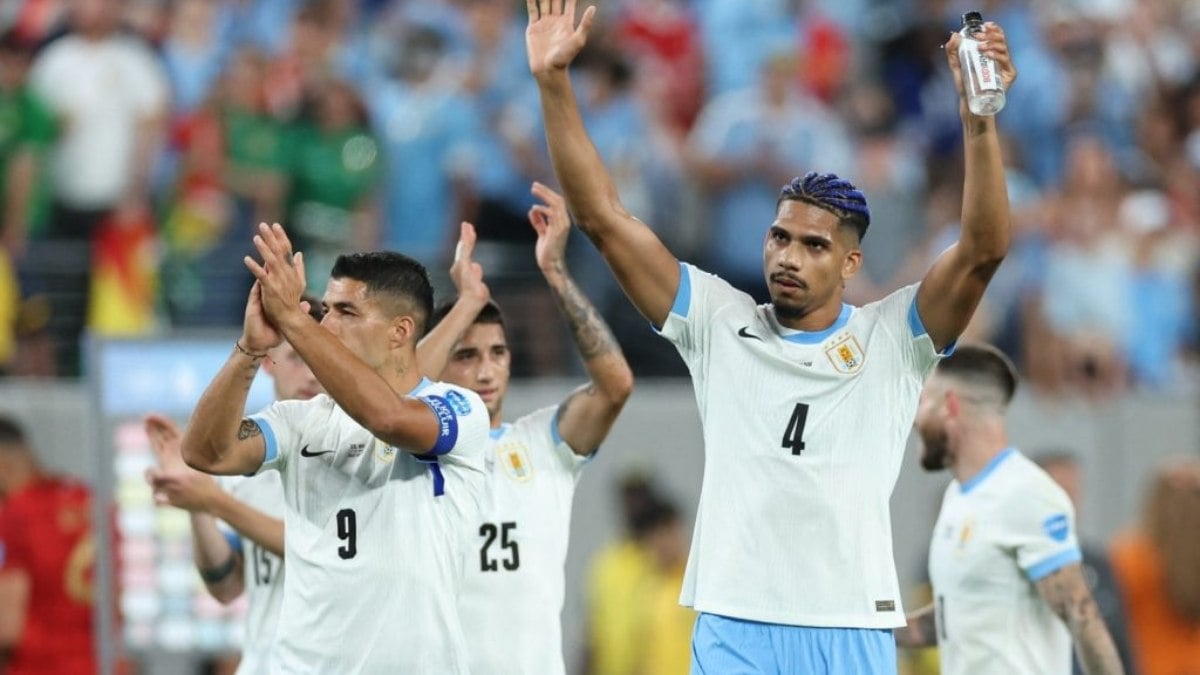 Uruguai dá show, goleia Bolívia e praticamente se classifica para as quartas de final Uruguai dá show, goleia Bolívia e praticamente se classifica para as quartas de final