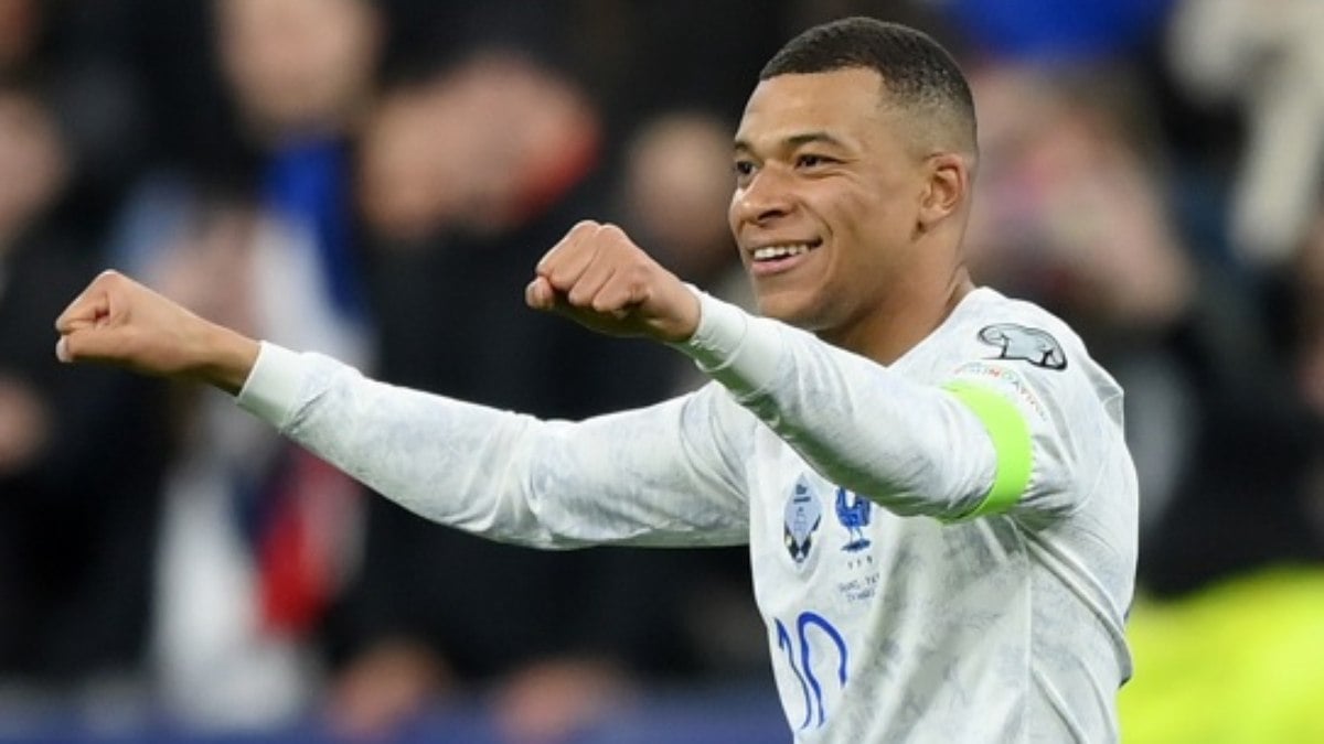 Mbappé assina com Real Madrid e deve ser anunciado em breve Mbappé assina com Real Madrid e deve ser anunciado em breve